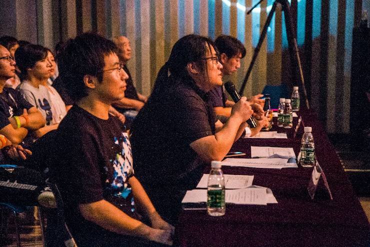 第四届“大润发贵宾厅吉他女声弹唱大赛”总冠军出炉<br />温格夺冠，董冬冬担任评委