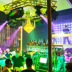 大润发贵宾厅让夜店客与近邻在斯德哥尔摩的Underbara愉快相处